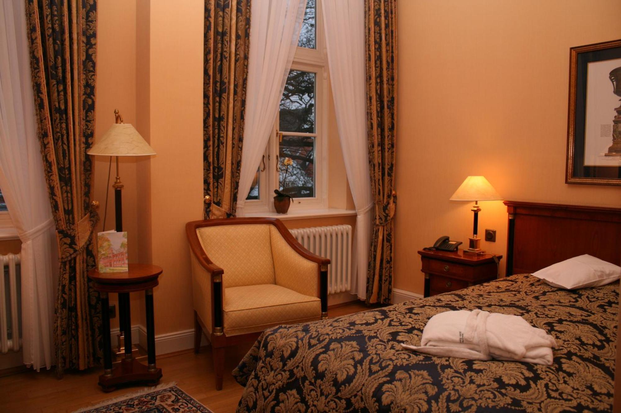 Hotel Altes Gymnasium هوسوم المظهر الخارجي الصورة